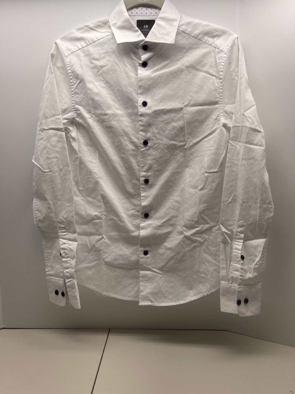 H&M White Dress Shirt with Dark Contrast Buttons
